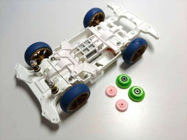 ミニ四駆 ポリカ強化MSシャーシ フレキシブルサス加工