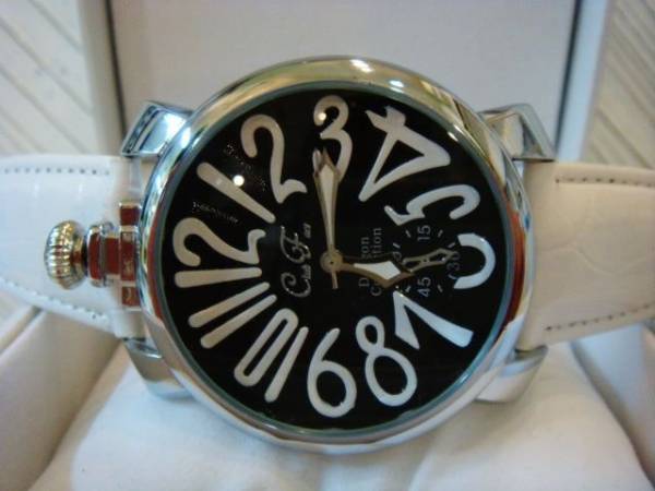 正規club face腕時計◆ホワイトベルトGAGAガガミラノtype