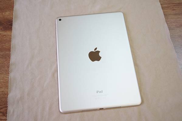 美品】iPad Air2 wi-fi 64GB ゴールド