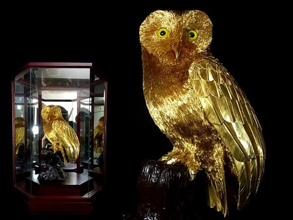 董芸】金工師 大淵武則 号：光則 作 純金 フクロウ 400g 保証(金製 