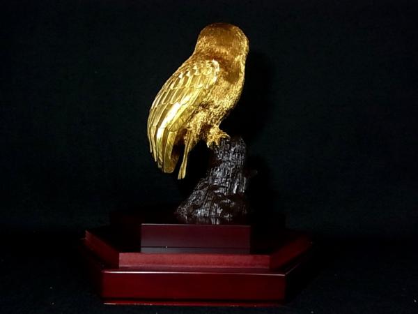 董芸】金工師 大淵武則 号：光則 作 純金 フクロウ 400g 保証(金製 