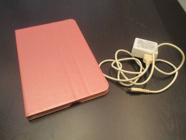 au 京セラ Qua tab 01 KYT31 ピンク タブレット 判定〇