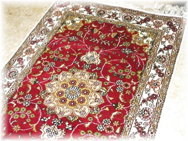 ●超激安スタート●新品・天然 シルク100％イーストペルシャ絨毯