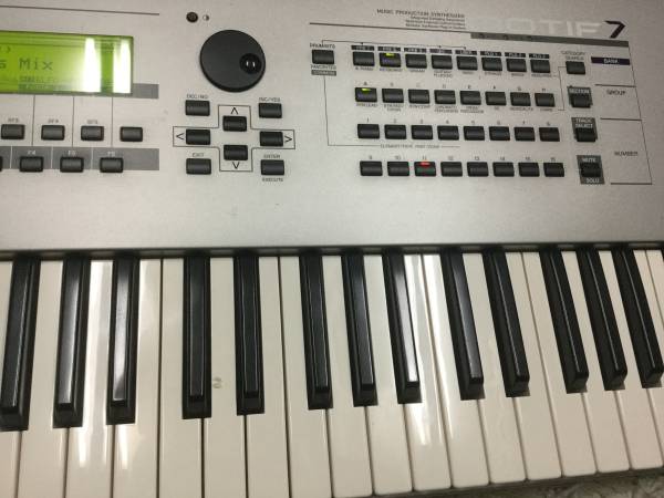 MOTIF YAMAHA Synthesizer XF7 0 Key ES7 Yamaha シンセサイザー