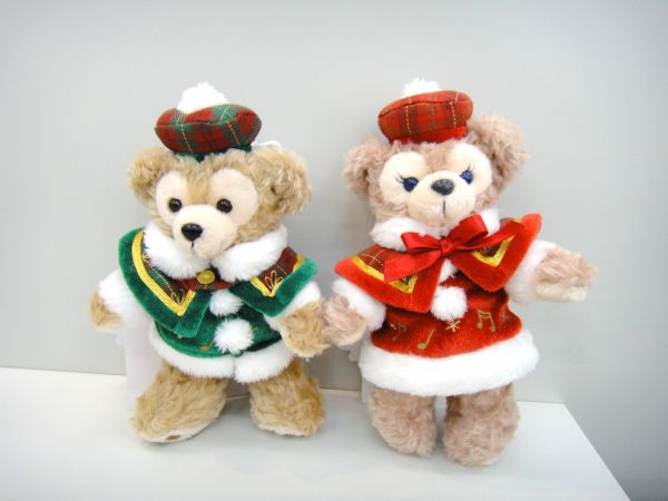 51a379☆ダッフィー＆シェリーメイ　ぬいぐるみバッチセット