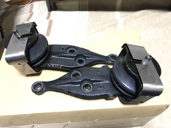 RX-7 FD3S マツダスピード 強化エンジンマウント