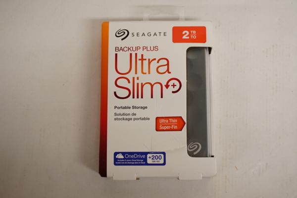 未開封品! 1円! Seagate Backup Plus ポータブル ハードディスク ドライブ シルバー 2TB◇Z1276