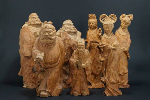 447☆木彫り 仏像7点まとめて 観音菩薩 達磨 天女 仙人 老賢人 立像 宗教美術