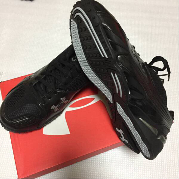 激安！ アンダーアーマー トレーニングシューズ 27.5 黒