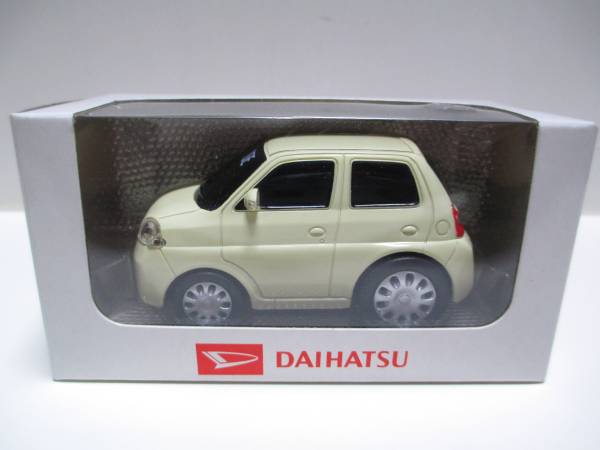ダイハツ　エッセ ESSE 非売品 ドライブタウン プルバックカー ミニカー　アイボリー