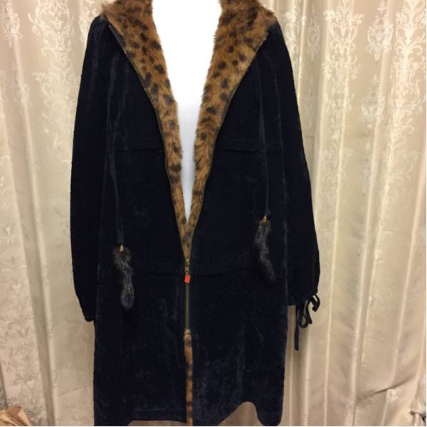 伊太利屋黒ロングコートレオパード柄フォックスファー新品大きい