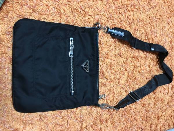 プラダショルダーバック 美品