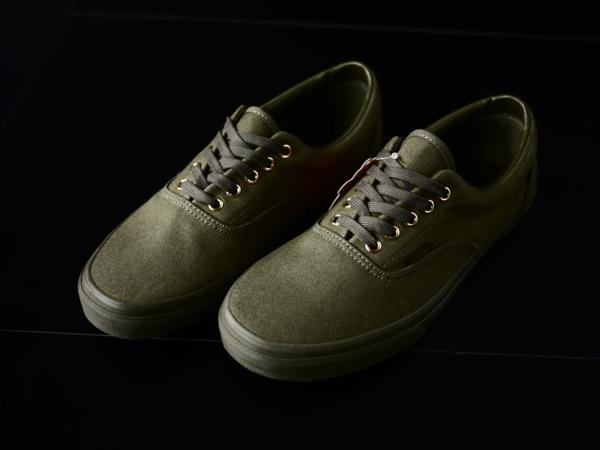 新品☆VANS ERA GOLD MONO バンズ エラ モノ カーキ US10 / 5316b