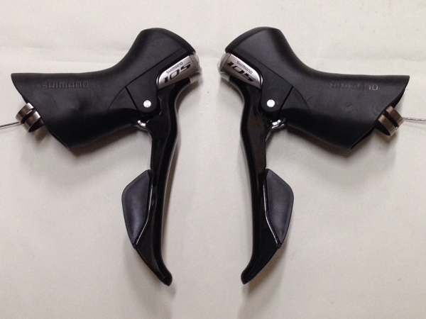 未使用 SHIMANO 105 ST-5800 STI 2×11 兼用レバー ブラック シマノ ロード シフトインナーワイヤー付き