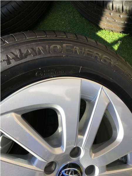 ☆新車外し☆プリウス50系 アルミホイールとタイヤの4本セット 純正15
