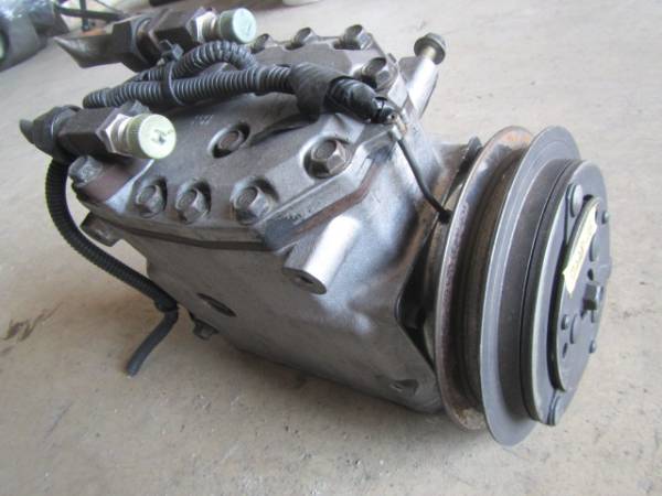 東プレ 冷凍機 冷凍車 冷凍機のコンプレッサー Tm19r 7228 16 トラック ダンプ 売買されたオークション情報 Yahooの商品情報をアーカイブ公開 オークファン Aucfan Com