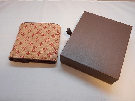 LV ルイヴィトン モノグラムミニラン 3つ折長財布 レア色 カーキ LOUIS