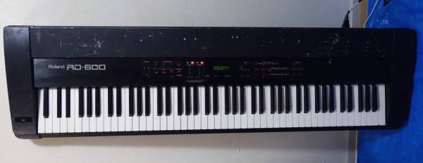 ◇Roland RD-600 電子ピアノ ローランド◇即決 Roland RD-600 88鍵盤