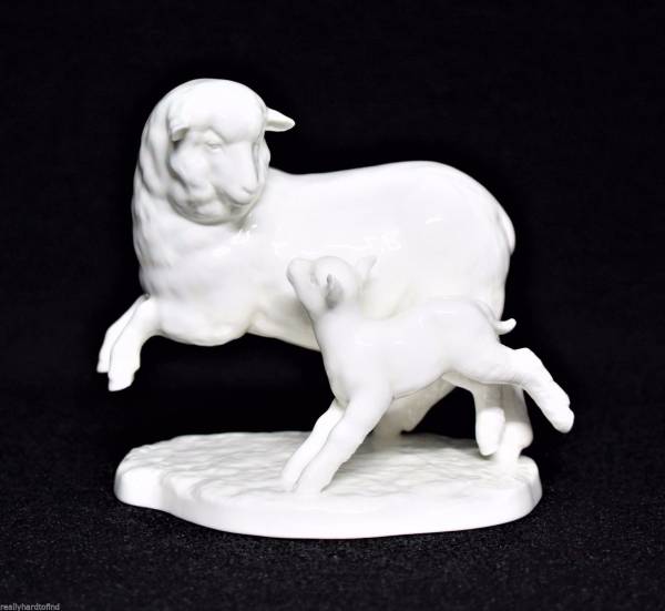 ノリタケ　スタジオコレクション　羊の親子のほっこり　置物