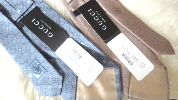 新品未使用タグ付きグッチGUCCIネクタイGロゴ柄ベージュ系ライトブルー系2本セット♪正規品