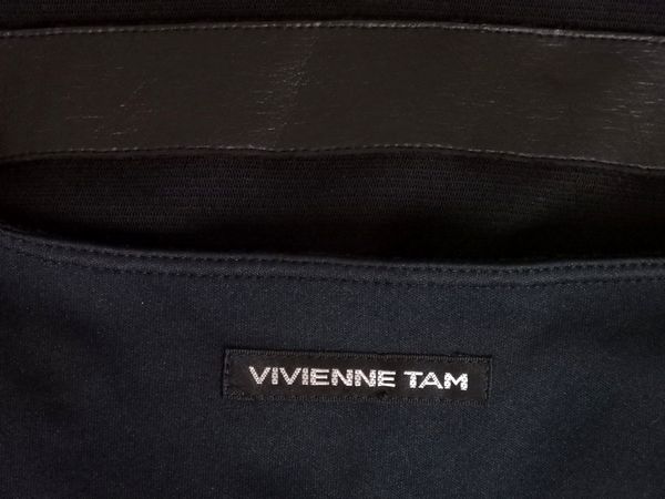 送料無料】VIVIENNE TAM☆洗練!刺繍付きデザイントップス