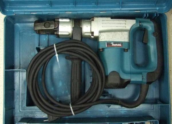 【マキタ】　電動ハンマ　HM0830