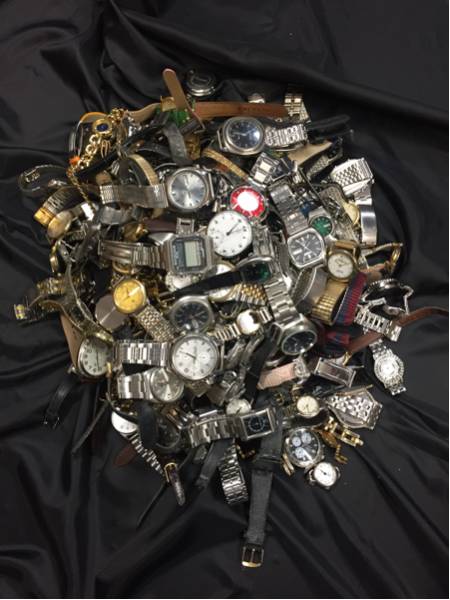 高級 腕時計 懐中時計 RADO SEIKO D&G オリエント シチズン 自動巻 手巻き 含む 約200本