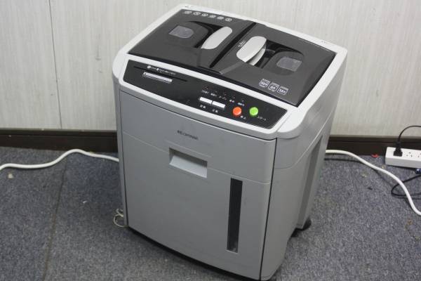 ☆アイリスオーヤマ☆オートフィードシュレッダー☆AFS150C ☆アイリスオーヤマ☆オートフィードシュレッダー☆AFS150C