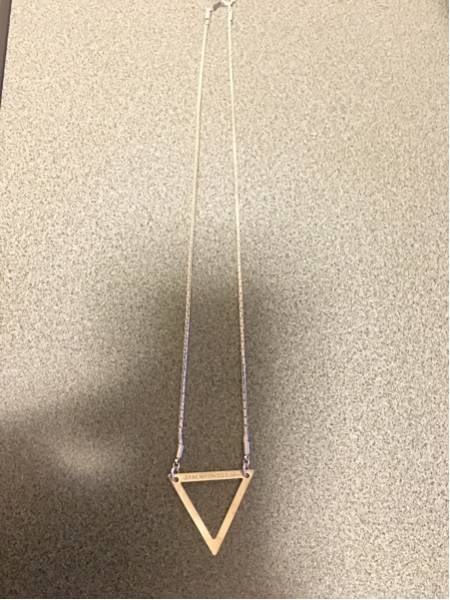 JOHN LAWRENCE SULLIVAN トライアングルネックレス シルバー