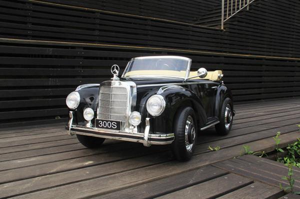 送料込み!! 乗用ラジコンカー ベンツ300S 結婚式 完成車発送 電動乗用ラジコン【ベンツ 300S】正規品 黒 ☆お子様に
