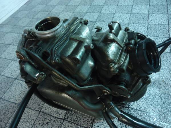 ♪VT250スパーダ☆キャブレターAssy良品で綺麗♪