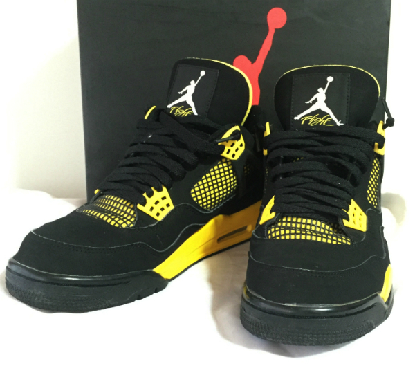 美品]NIKE AIR JORDAN 4 RETRO THUNDER ナイキ エアジョーダン4 レトロ