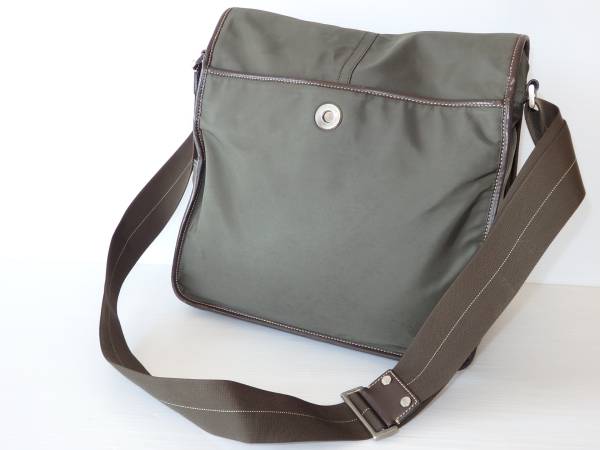コーチ コーチ本物 COACH ボディバッグ シグネチャー柄 ＜本物 COACH