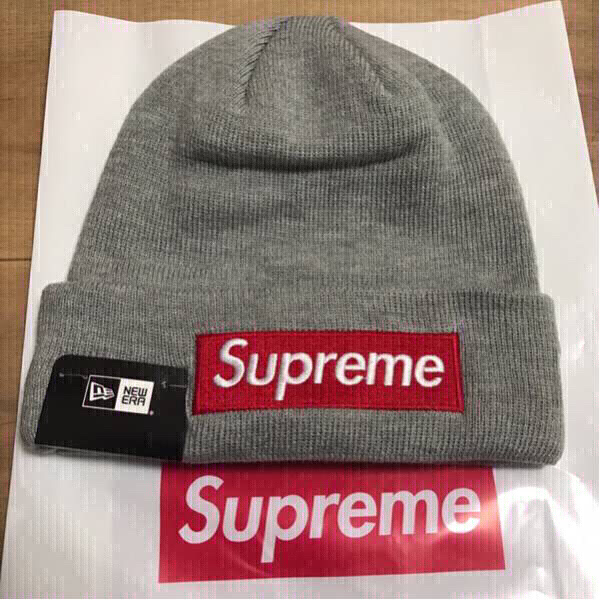 Supreme ビーニー グレー Supreme グラデーショングレー ニット帽