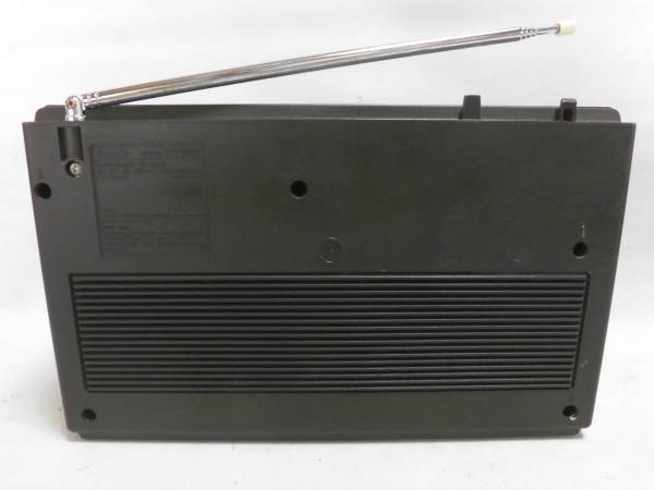 ☆蔵出・TRラジオ【SONY／ソニー・ICF-6500・5バンド・BCLラジオ・FM