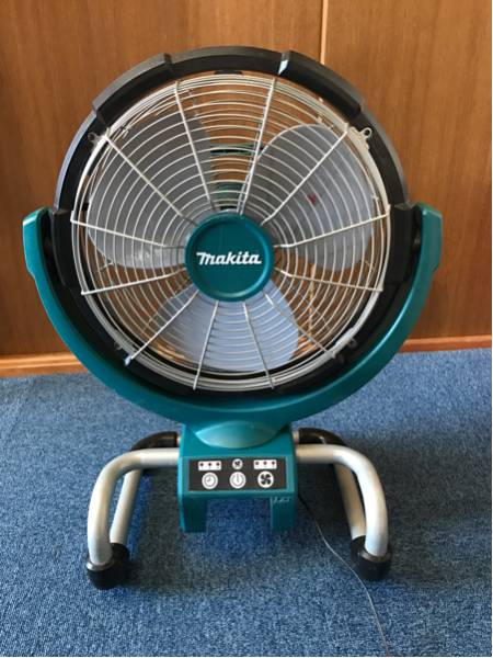 ☆消費税無し☆美品☆makita マキタ 充電式 産業扇 モデル CF300D☆AC