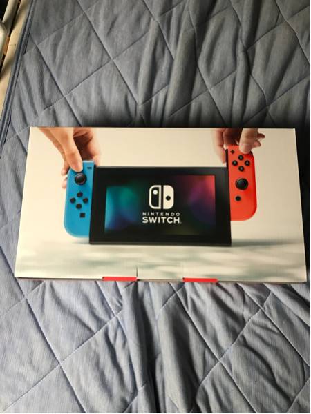 新品未開封　ニンテンドースイッチ ネオンブルー＆ネオンレッド 即決で送料無料_2