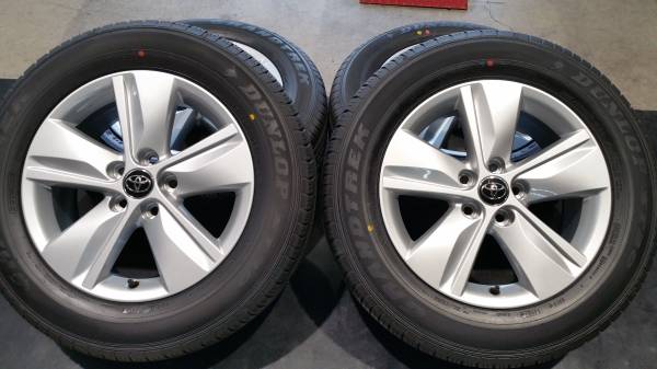 新車外し【中古】60系ハリアー純正アルミホイール17インチ+タイヤ1台分セット　タイヤもほぼ新品 ダンロップグラントレックST30 225/65R17_1