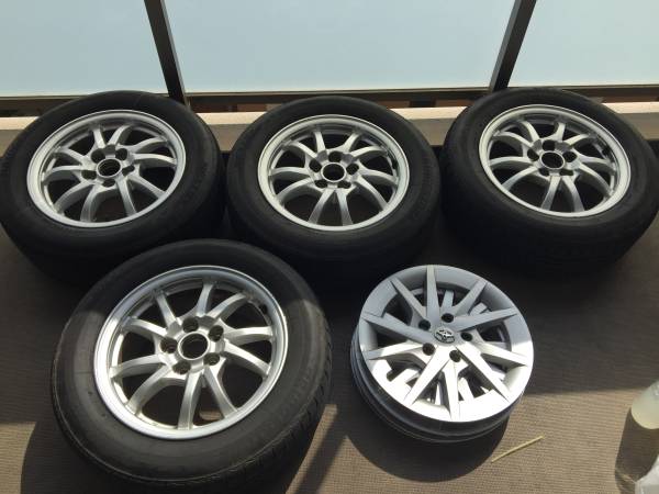 プリウスα純正ホイール プリウスα 205/60R16 純正ホイール 中古 VRX2 