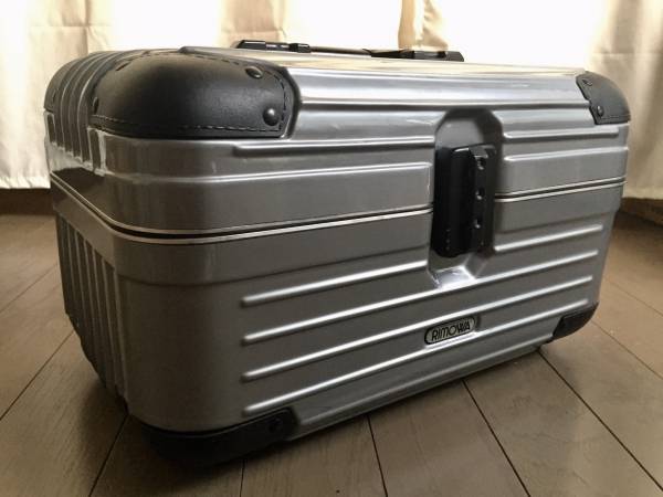 美品□RIMOWA SAMBA リモワ サンバ ビューティーケース【サンバの