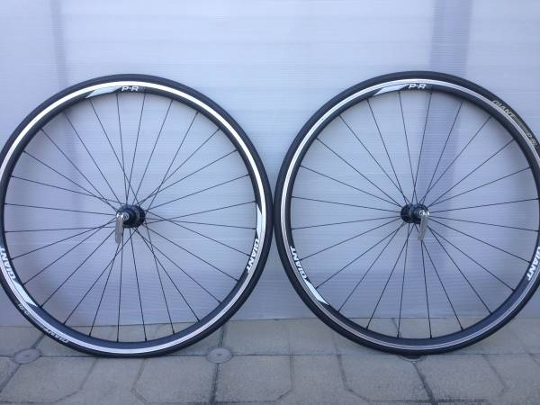 ジャイアント　P-R2 　シマノ 10ｓ　クイック、タイヤ、チューブ付き　_1