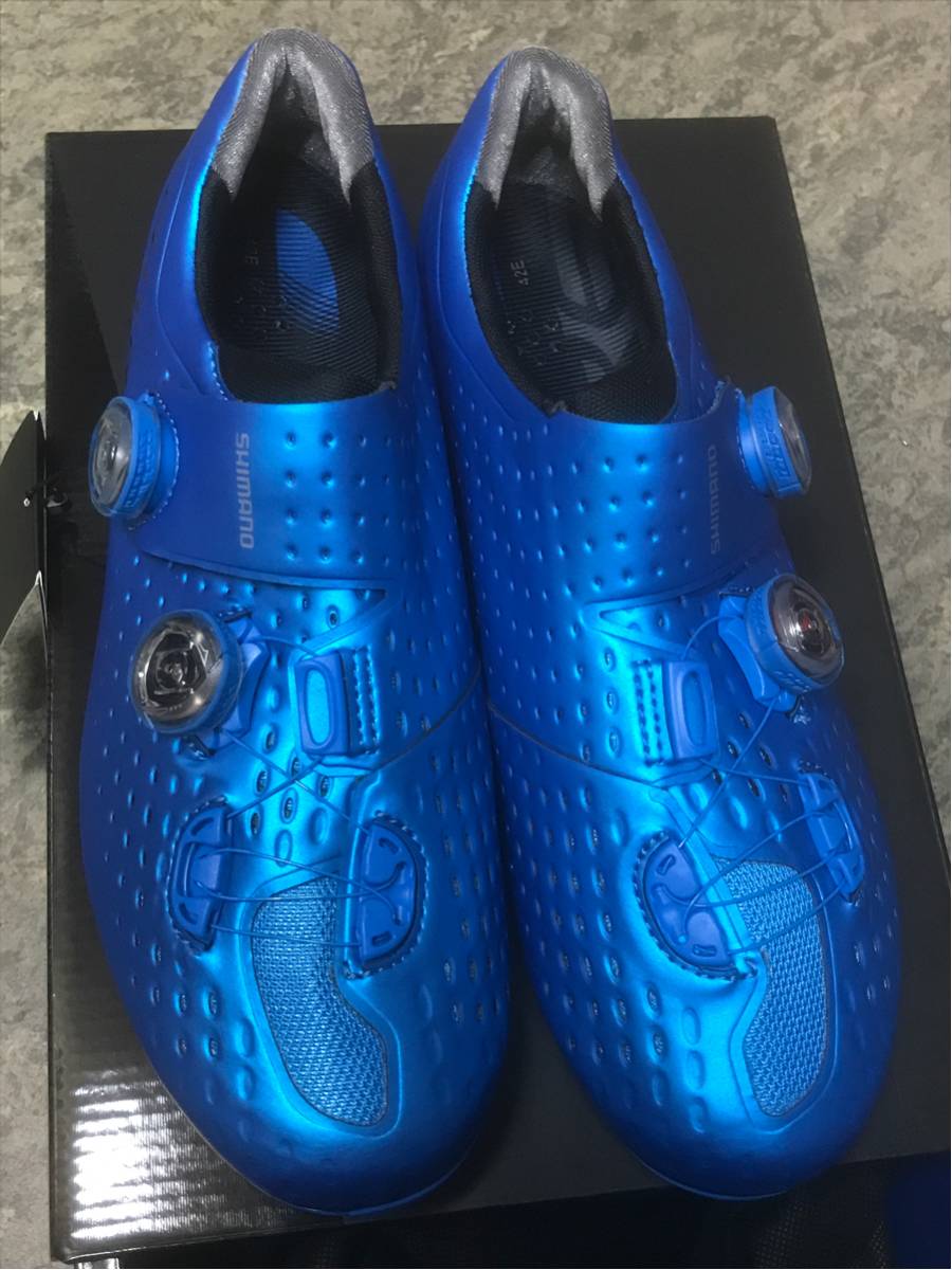 【未使用 箱入】SHIMANO シマノSPD-SL サイクリングシューズ『RC9B ワイドタイプ 42(26.5cm)ブルー色 S-PHYREカーボンソール最高級モデル