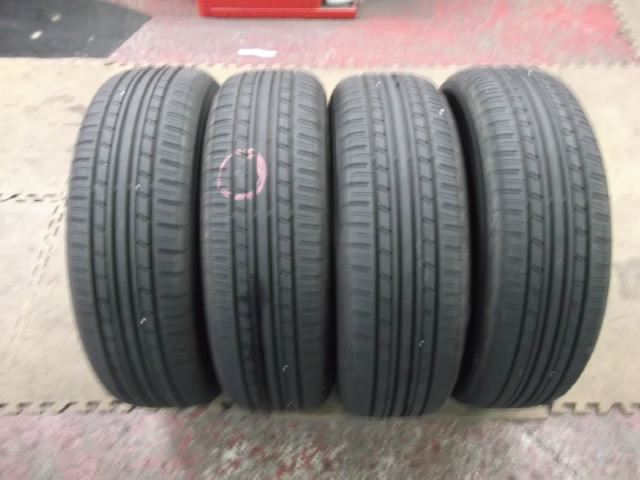 215/65R16 エコス 超バリ山 中古4本セット！！ 2026年最新 