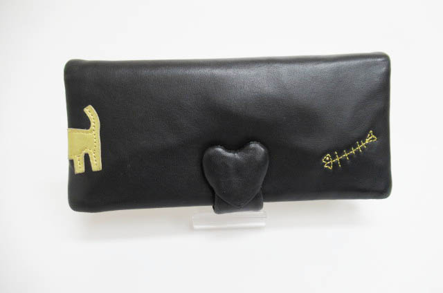 ツモリチサト tsumori chisato CARRY ネコ 猫 二つ折り財布の通販