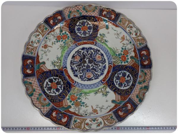 古伊万里 染錦大皿2枚 直径：43㎝/45.9㎝ 時代木箱付