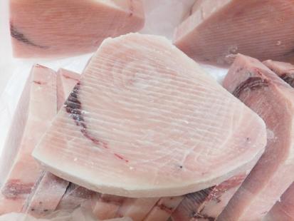 【即決】　メカジキステーキ　3kg　約15枚　ステーキ　照焼き　煮付け　めかじき　かじき　女梶木　カジキマグロ　まぐろ　【水産フーズ】