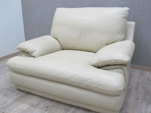 中古品【IDC大塚家具】L/S Comfort-03 総革 1人掛けソファー L⁄S Comfort-03 総革 IDC大塚家具 総本革張り LSコンフォート