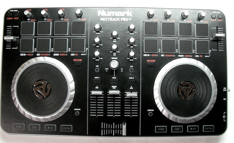 Numark Mixtrack Pro 2 オーディオインターフェイス搭載 2チャンネル