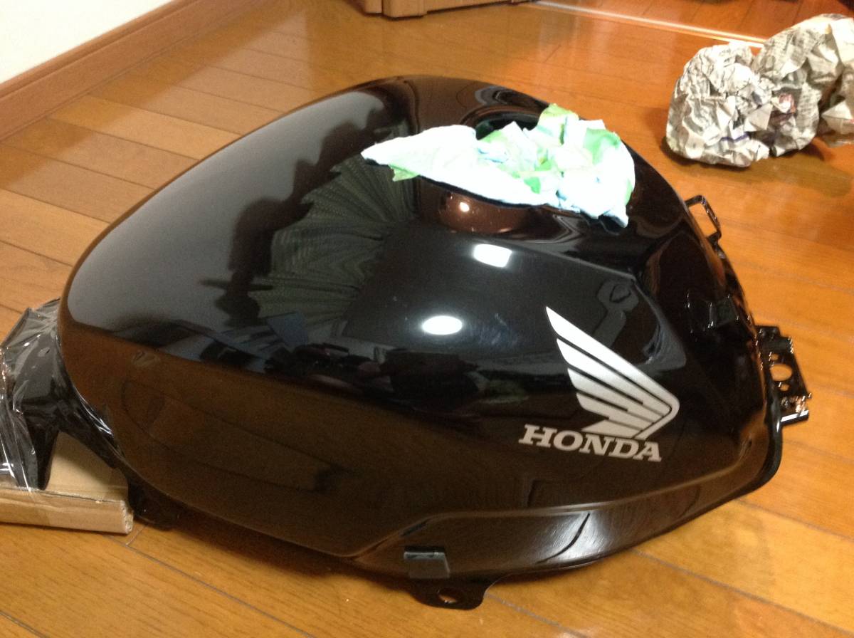 【値下げ】CBR250R MC41 タンク CBR250R(MC41)前期？ タンク MC41 CBR250R 値下げCBR250R
