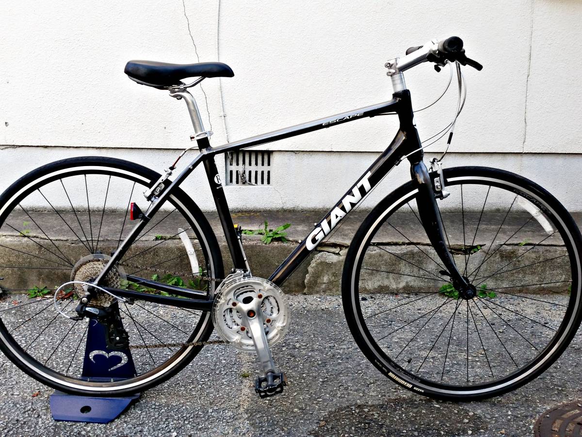 GIANT ESCAPE R3 700C 24速 510mm GREY クロス